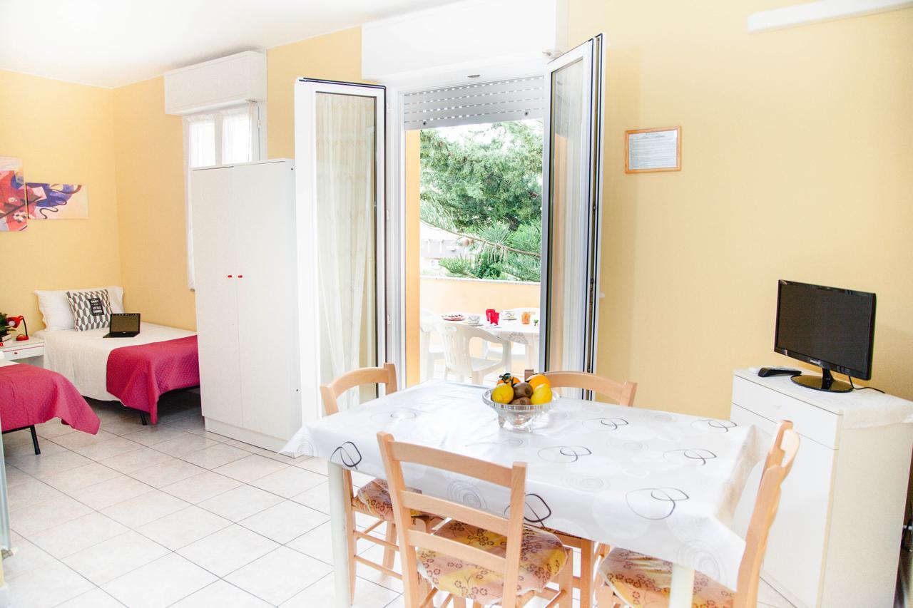 Casa Vacanze Cau Альгеро Экстерьер фото
